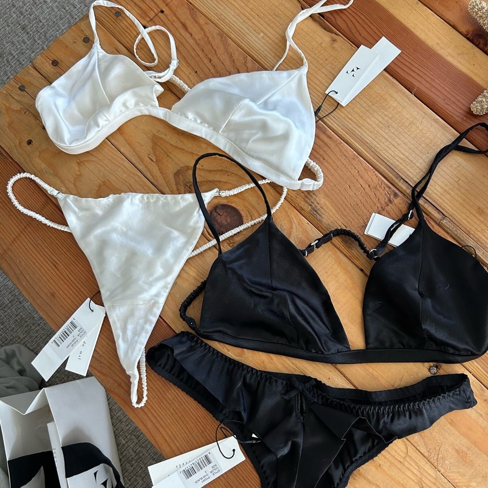 Fleur du mal - Bra and Panty Set blk & wht